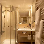 Parkhotel Flora Am 4*