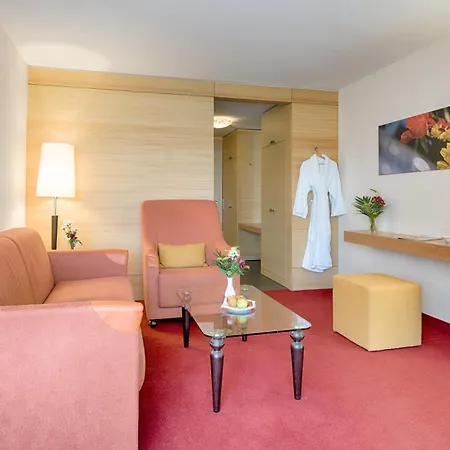 Hotell Parkhotel Flora Am