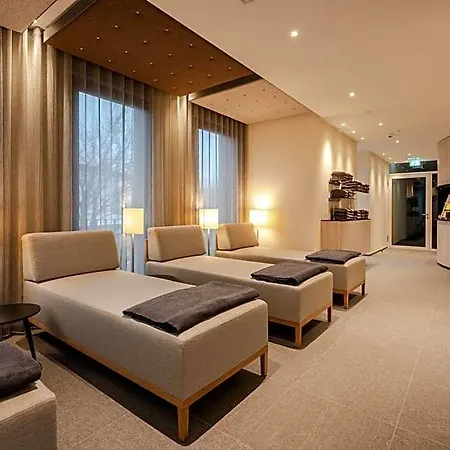 Parkhotel Flora Am 4*