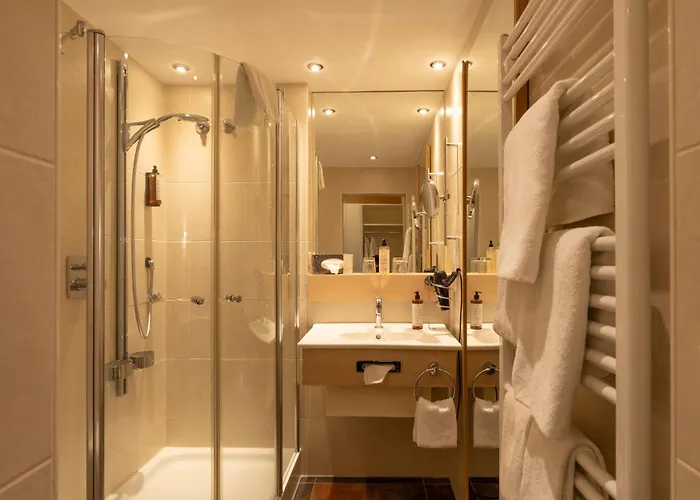 Parkhotel Flora Am 4*