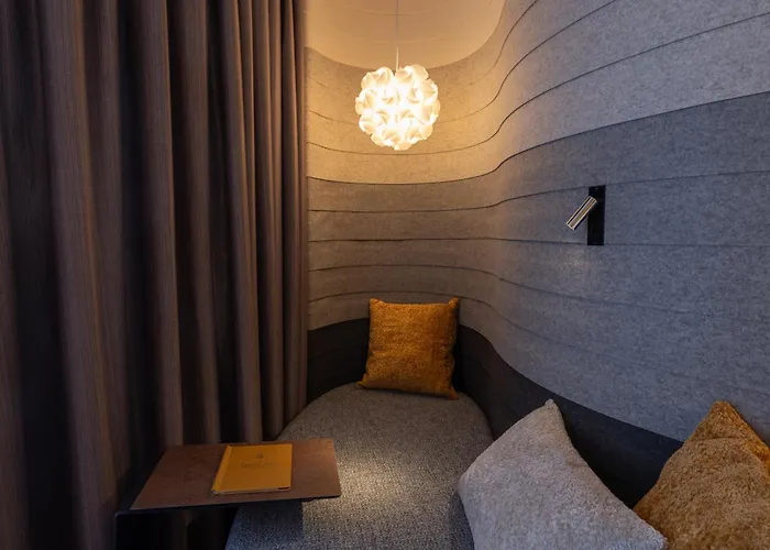 Hotel Parkhotel Flora Am 4*