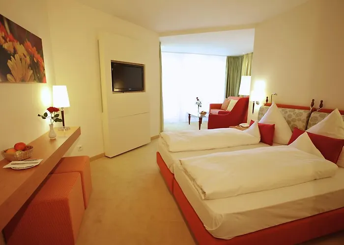 Hotel Parkhotel Flora Am 4*