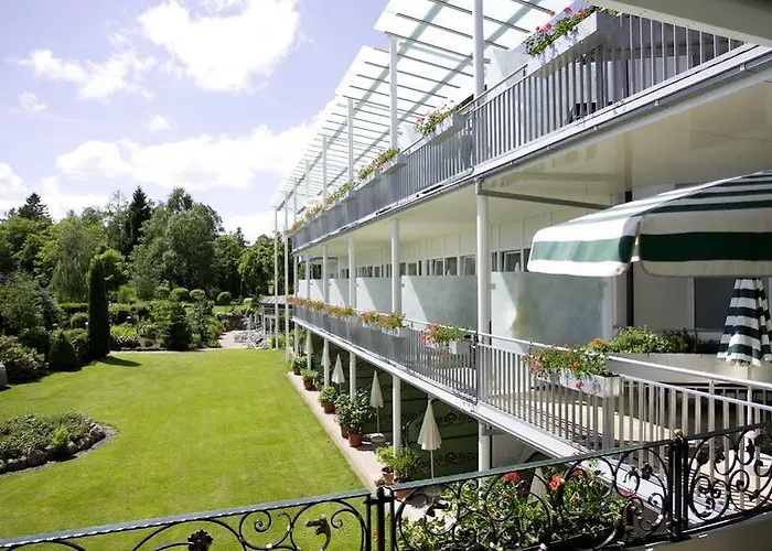 Parkhotel Flora Am Hotel 4*